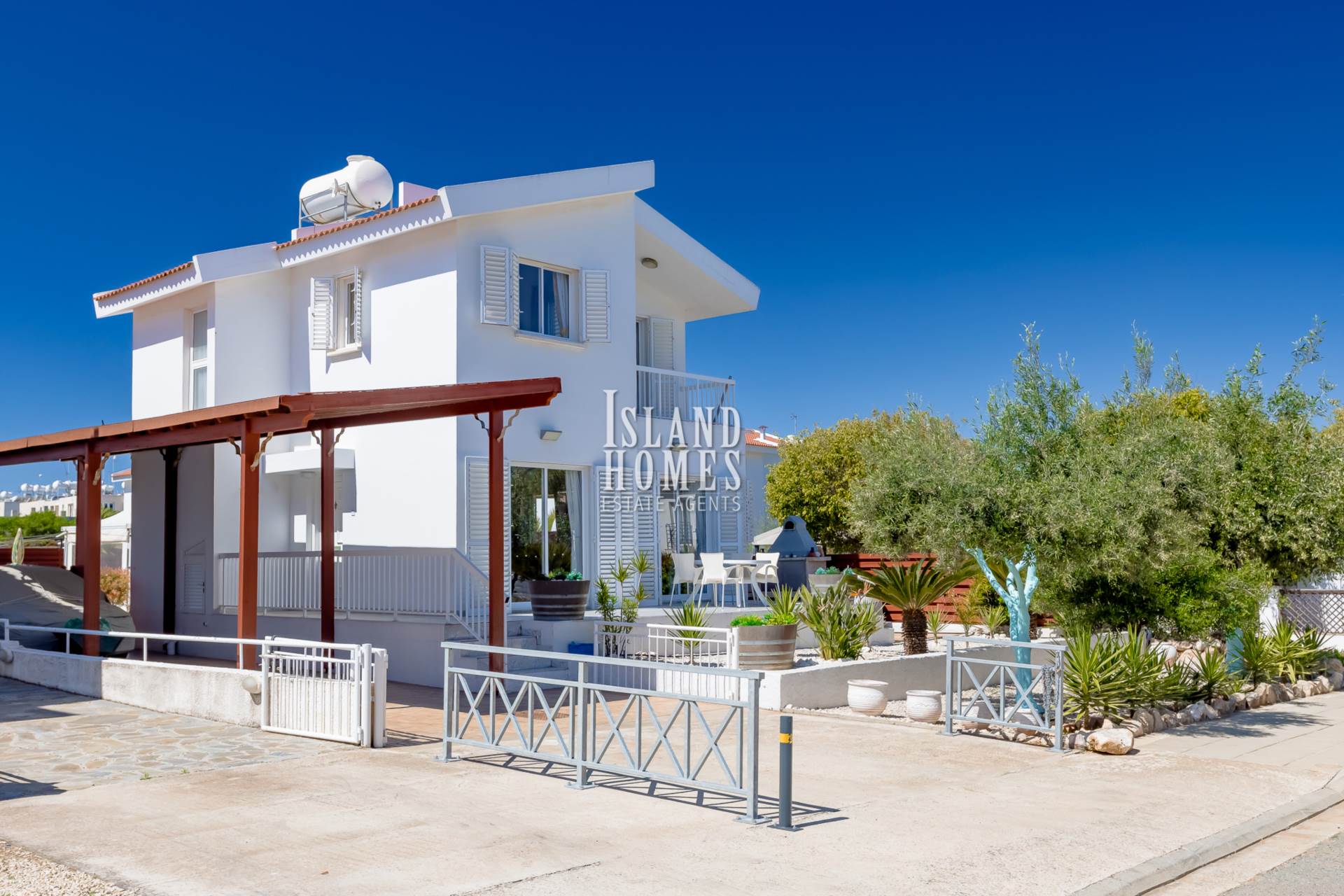 House in Paralimni - view 1