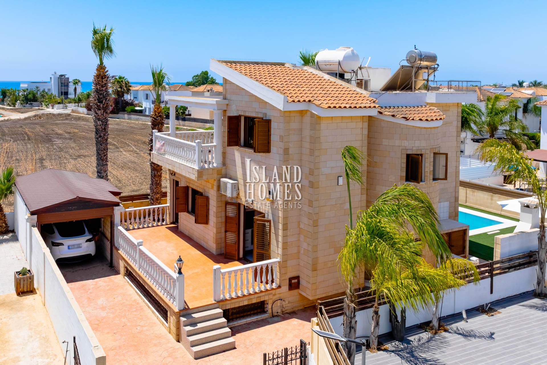 House in Famagusta - view 1