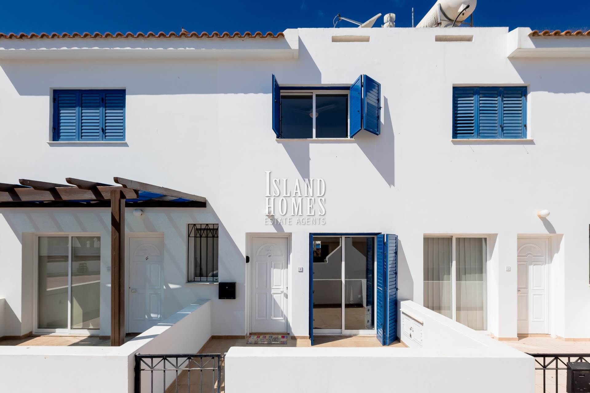 House in Paralimni - view 1