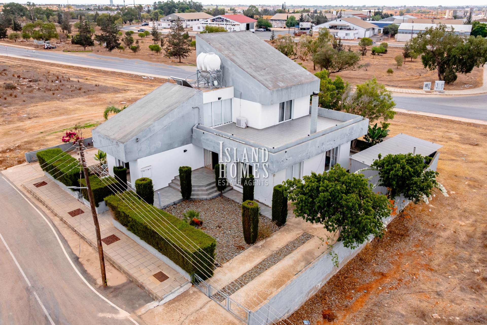 House in Frenaros - view 1