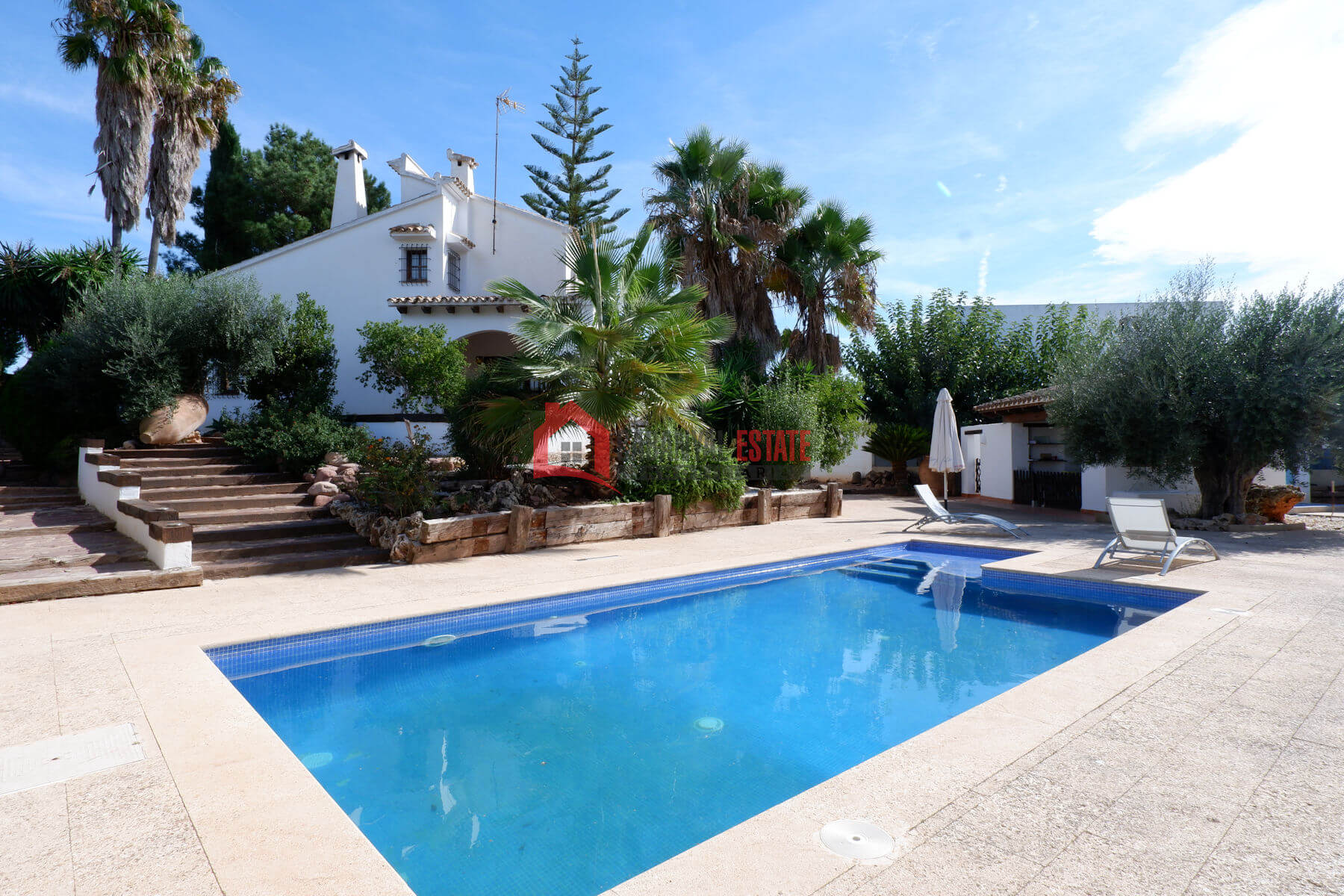 Villa in Valencia - view 1