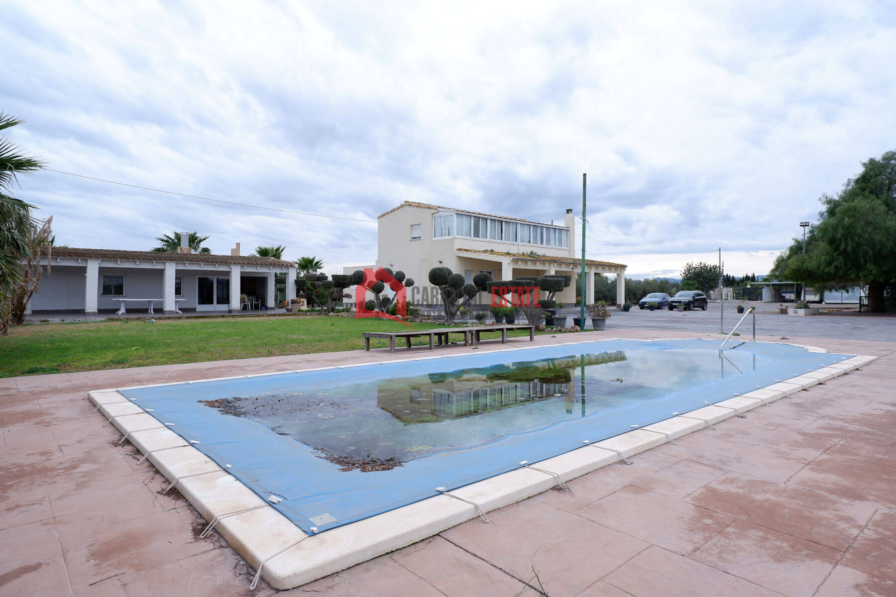 Villa in Valencia - view 1