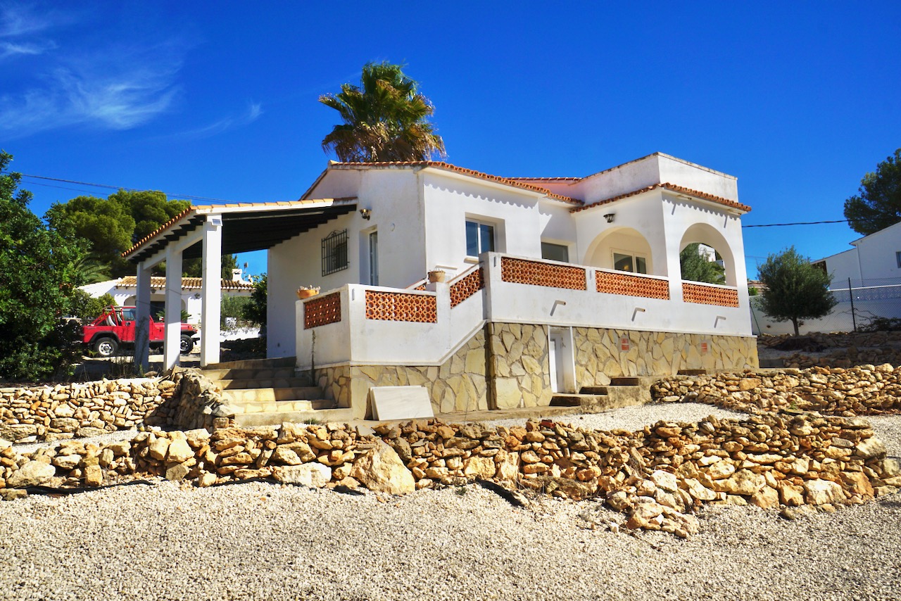 Villa in Moraira - view 1