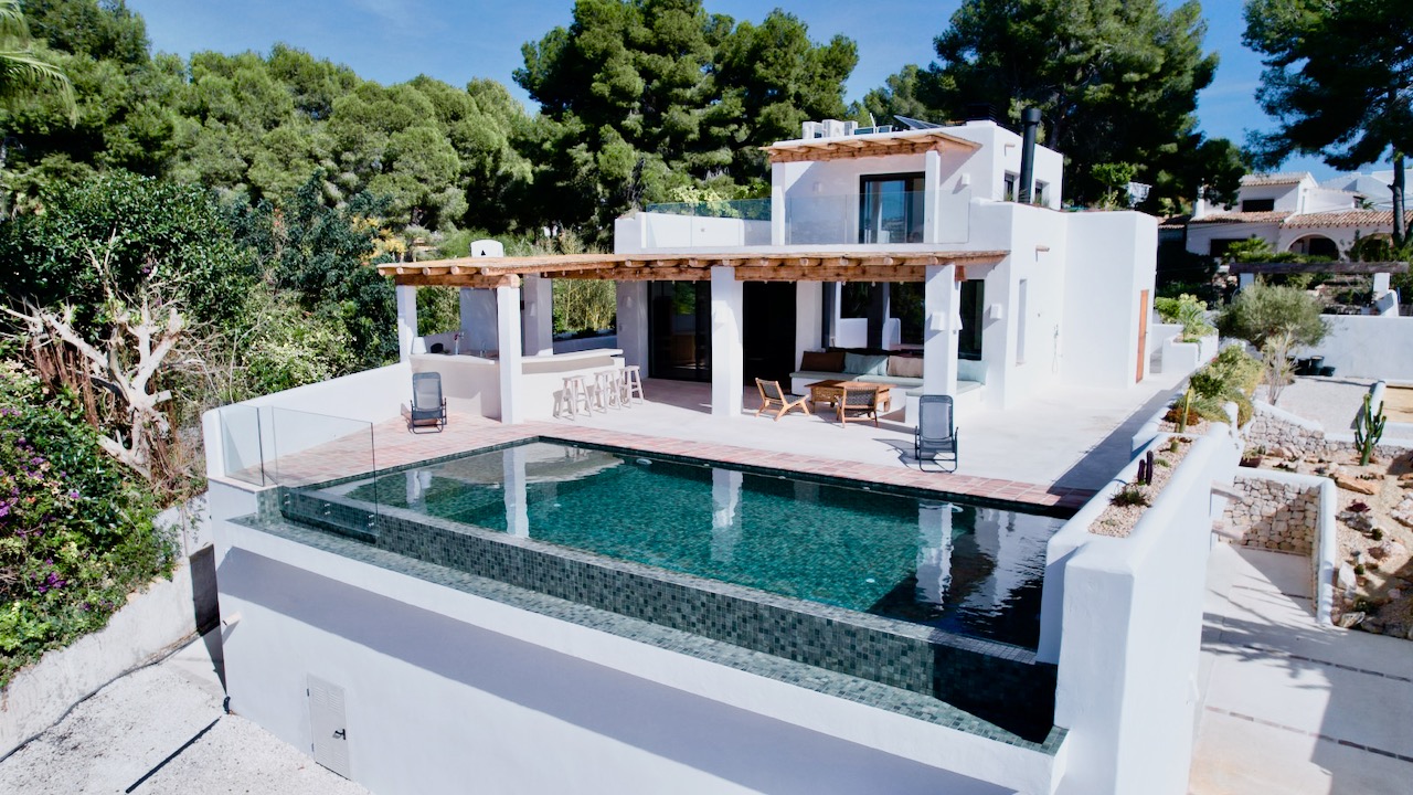 Villa in Moraira - view 1