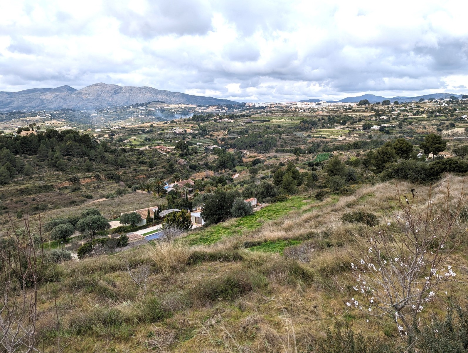 House in Benissanet - view 1