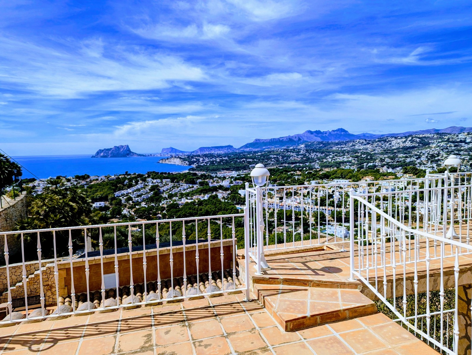 Villa in Moraira - view 1