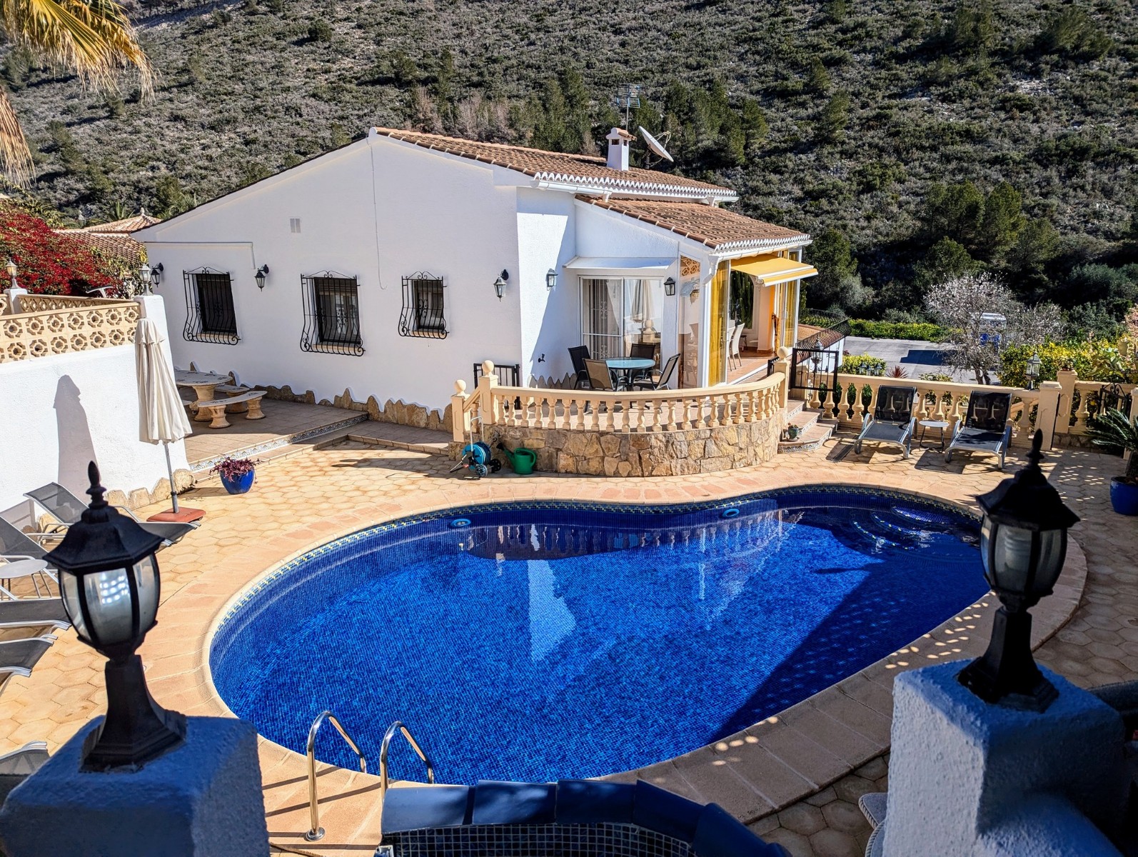 Villa in Moraira - view 1