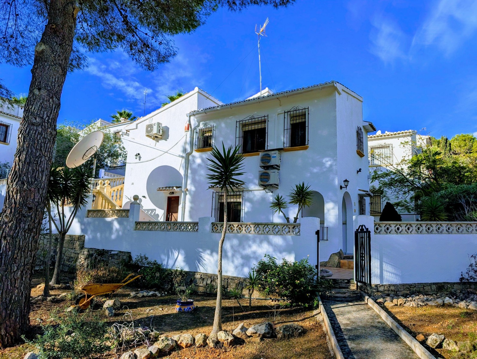 Villa in Moraira - view 1