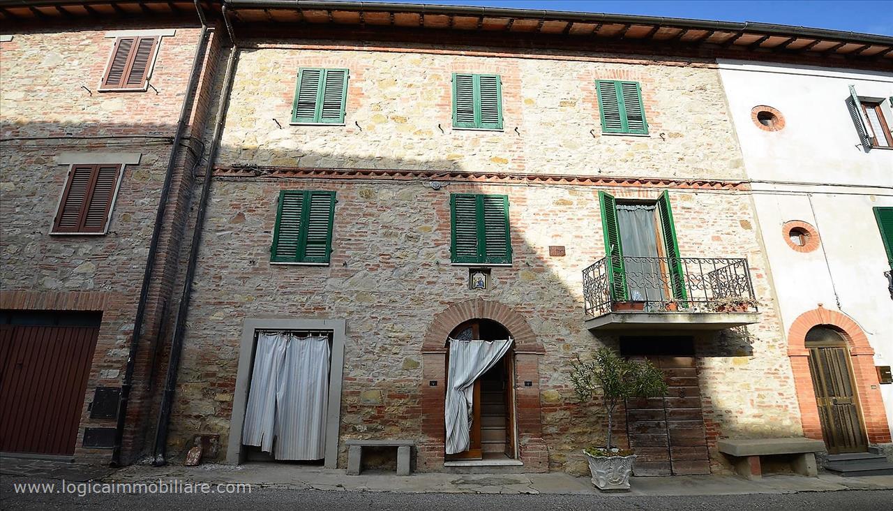 House in Castiglione del Lago - view 1