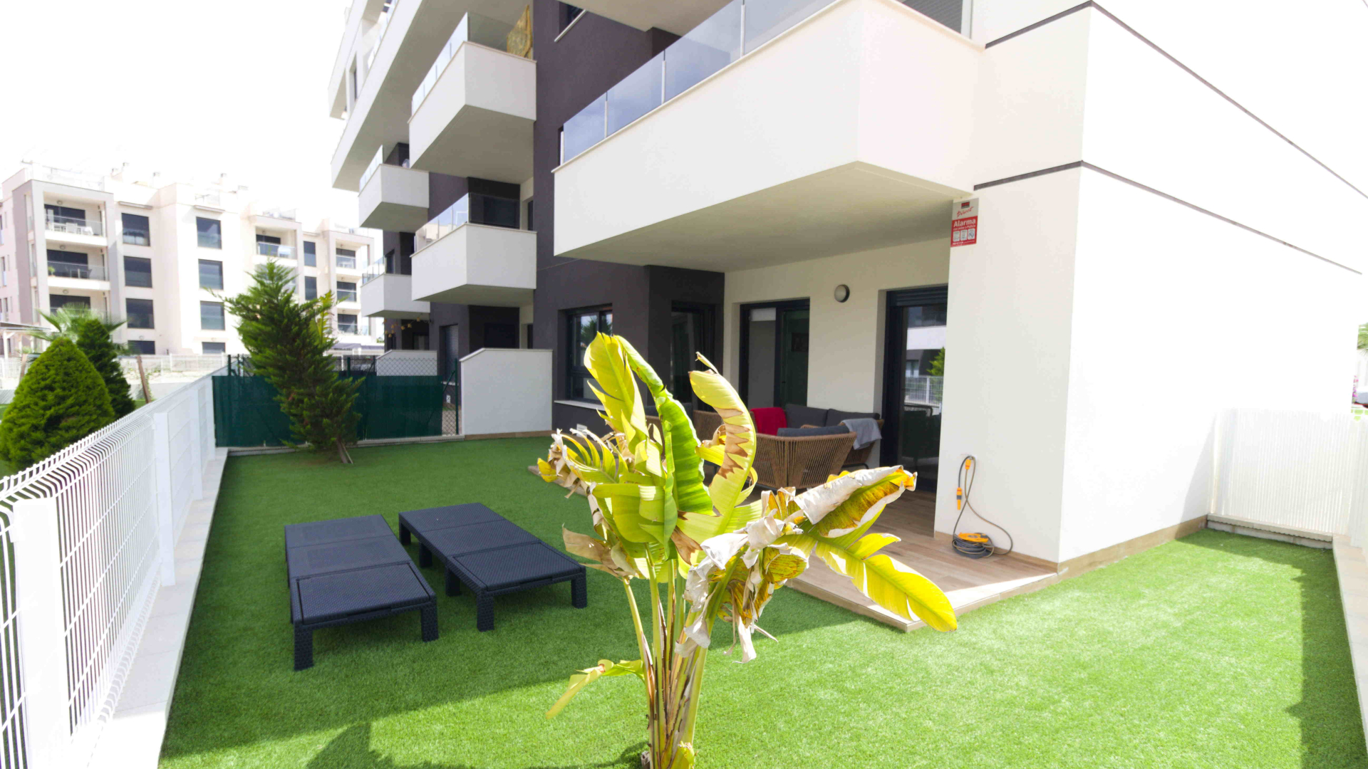 House in Villamartin - view 1
