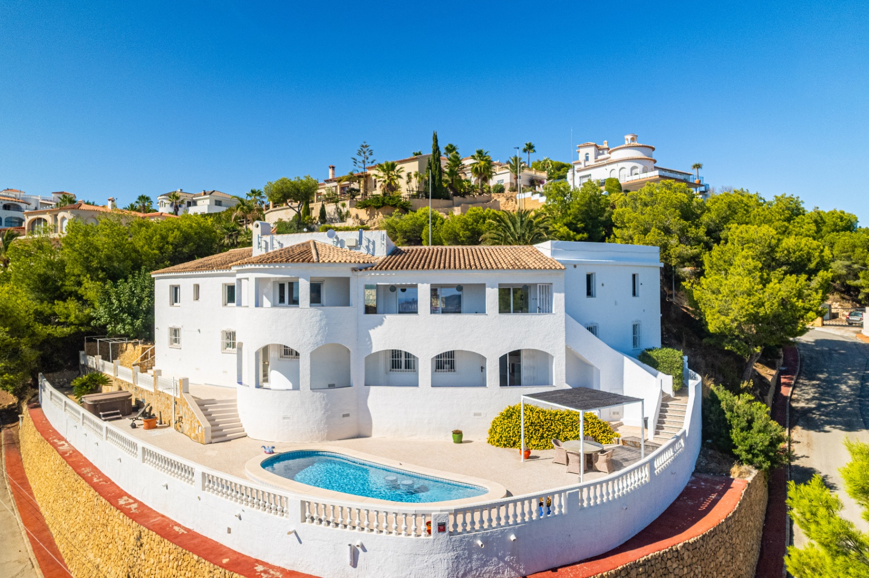 Villa in l'Alfas del Pi - view 1