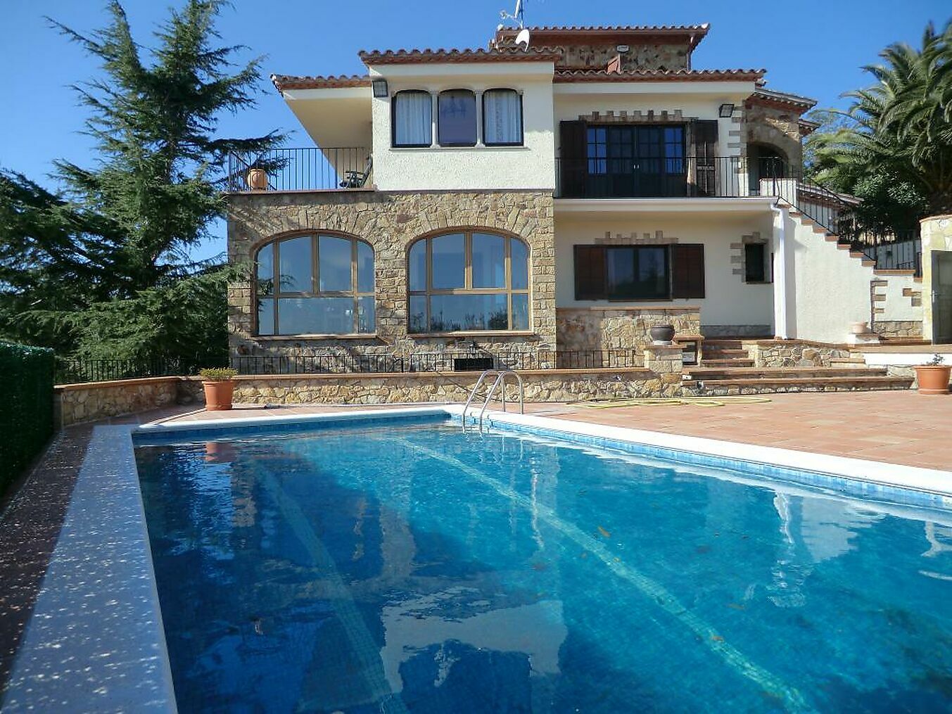 House in Girona - view 1