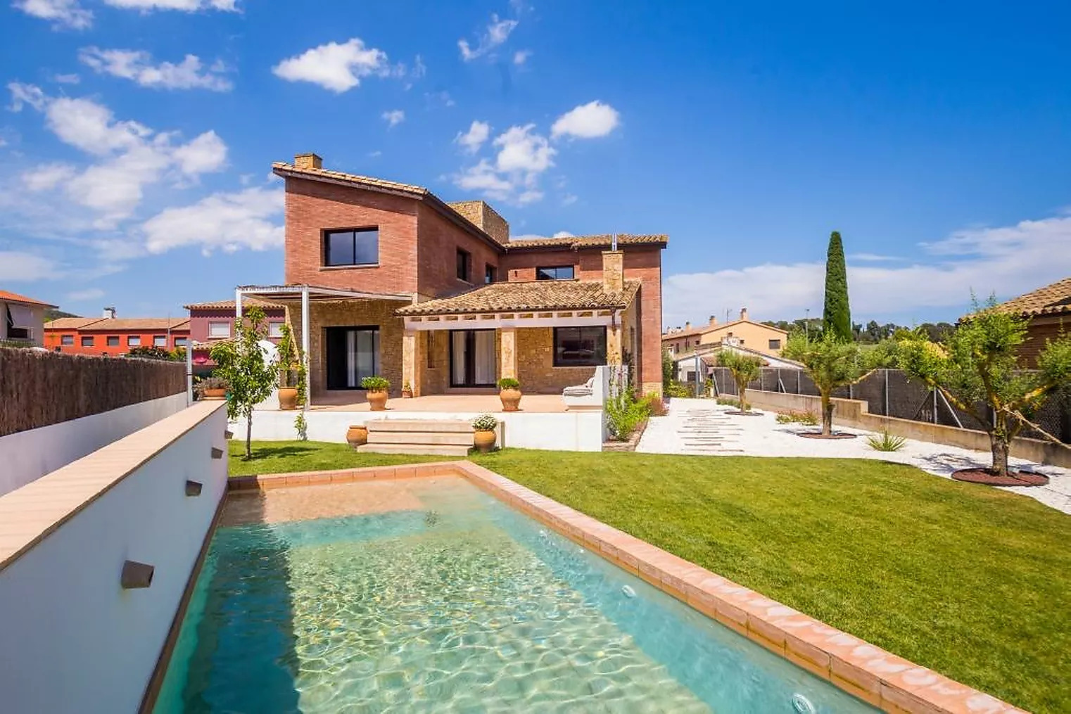 House in Vall-Llobrega - view 1