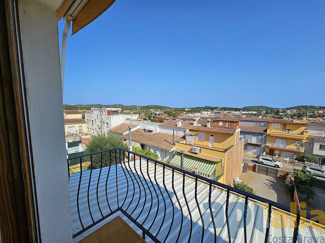 House in Girona - view 1