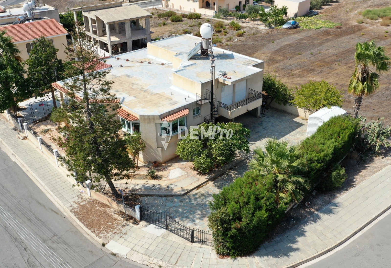 Villa in Yeroskipou - view 1