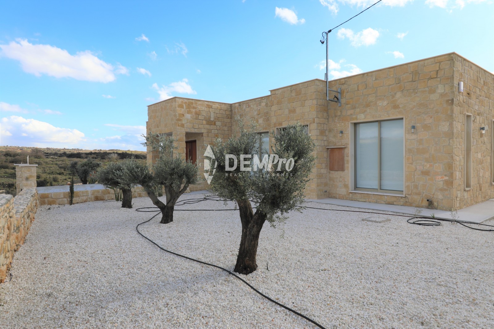 House in Kato Arodes - view 1