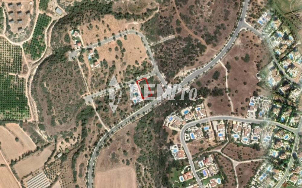 Land in Kouklia - view 1