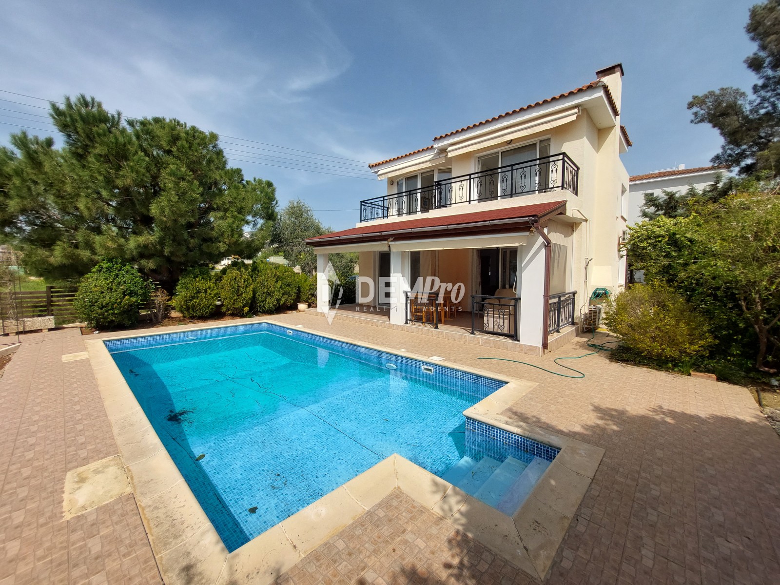 Villa in Tala - view 1