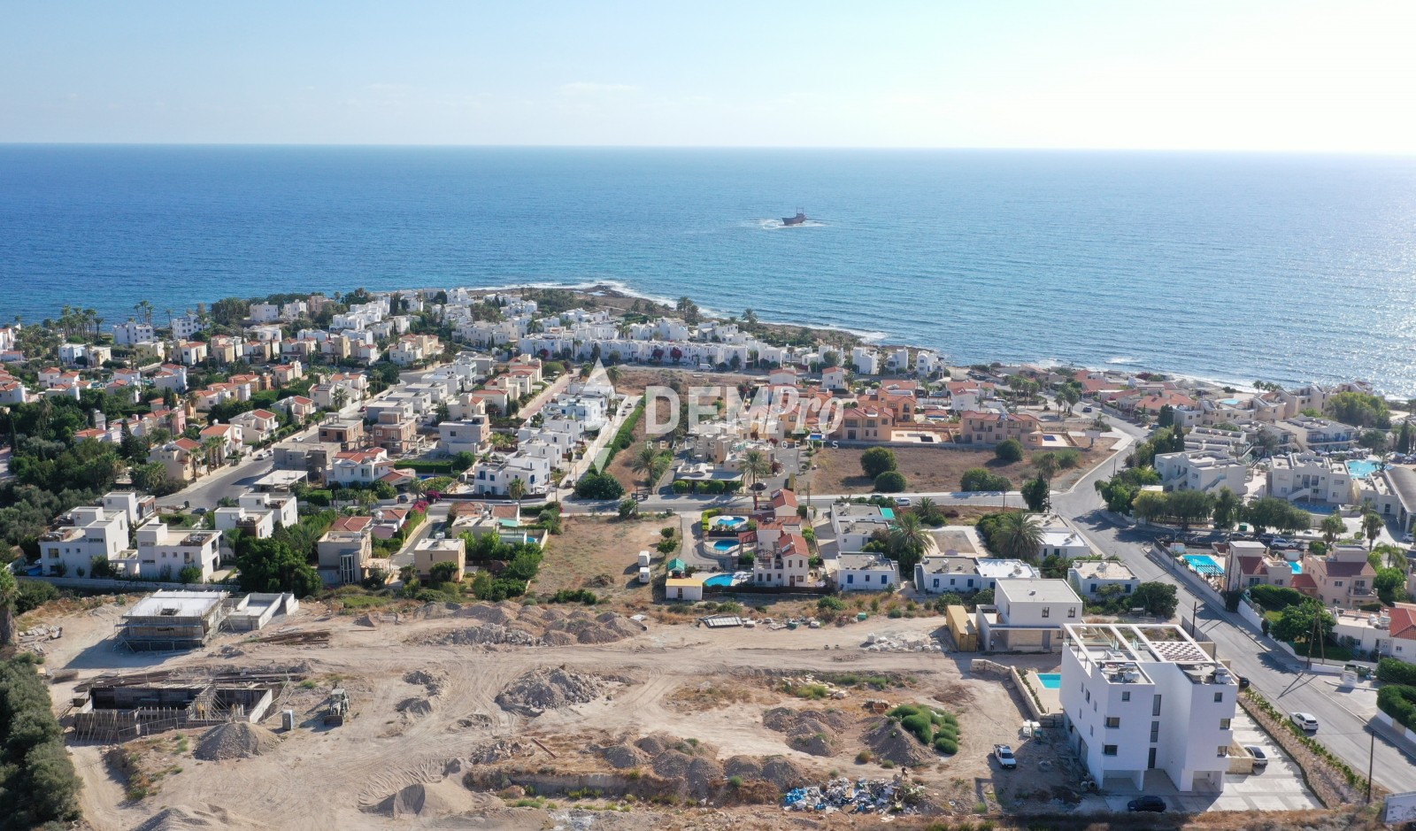 Villa in Chlorakas - view 1