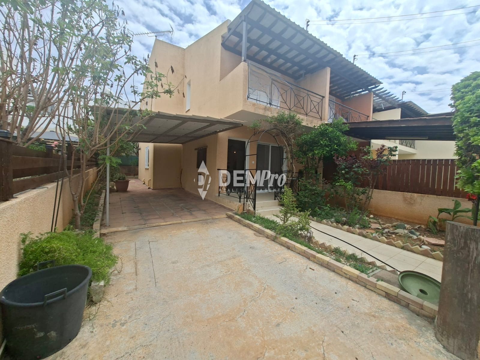 Villa in Paphos Municipality - view 1