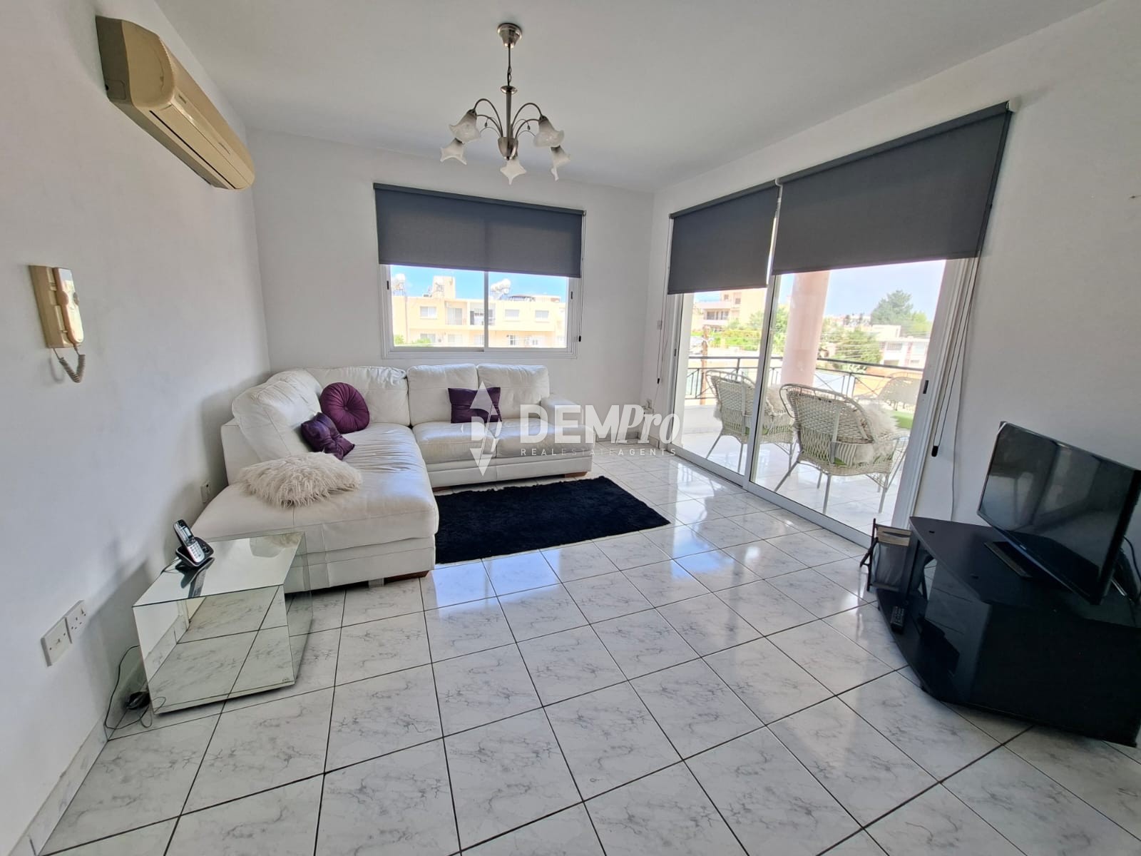 Apartment in Yeroskipou - view 1