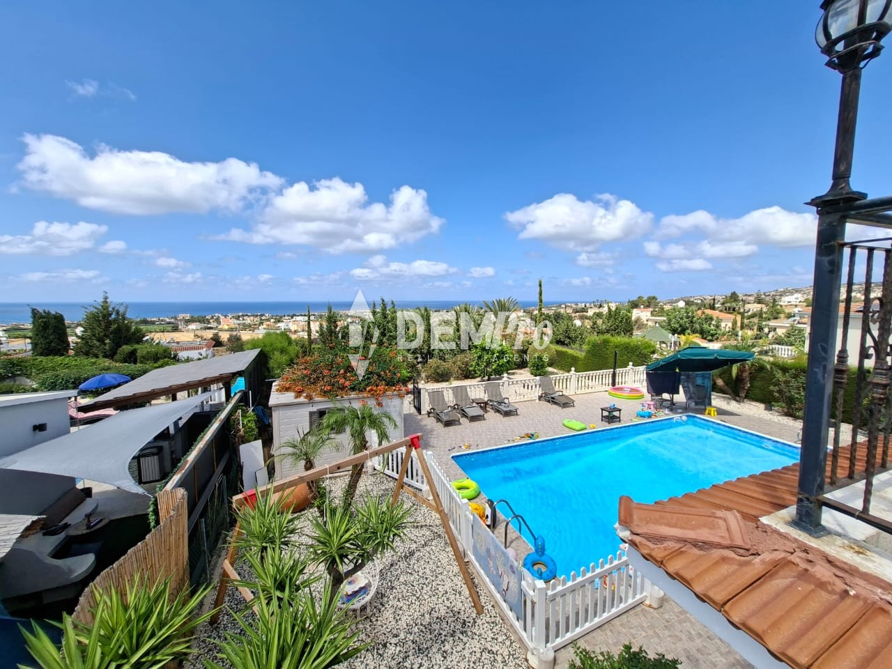 Villa in Pegeia - view 1