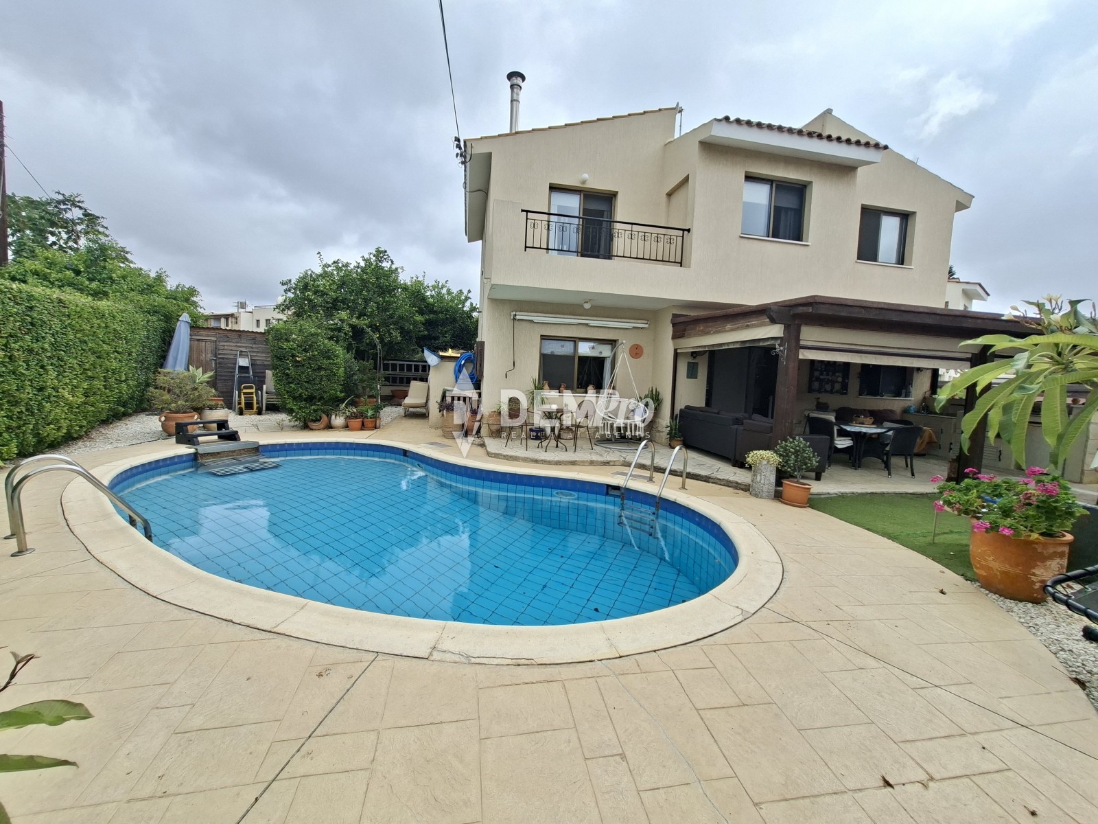 Villa in Emba - view 1
