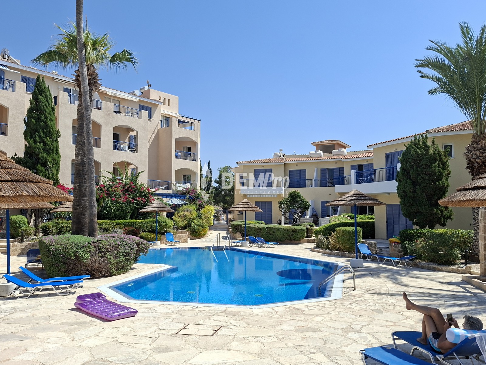 Villa in Paphos Municipality - view 1