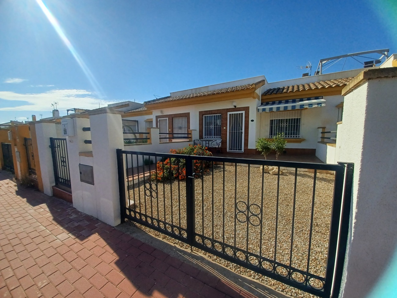 Villa in Santa Cruz - view 1