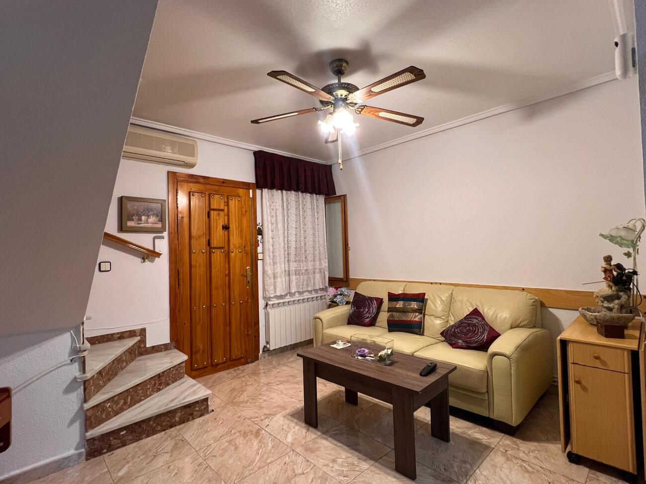 Apartment in Alicante - view 1