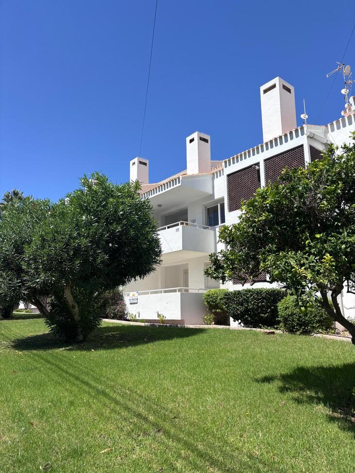 Apartment in Alicante - view 1