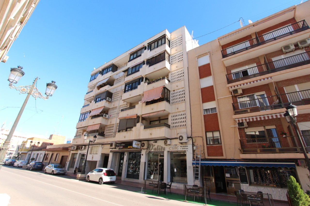 Apartment in Guardamar del Segura - view 1