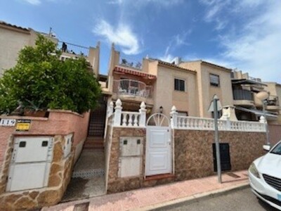 House in Alicante - view 1