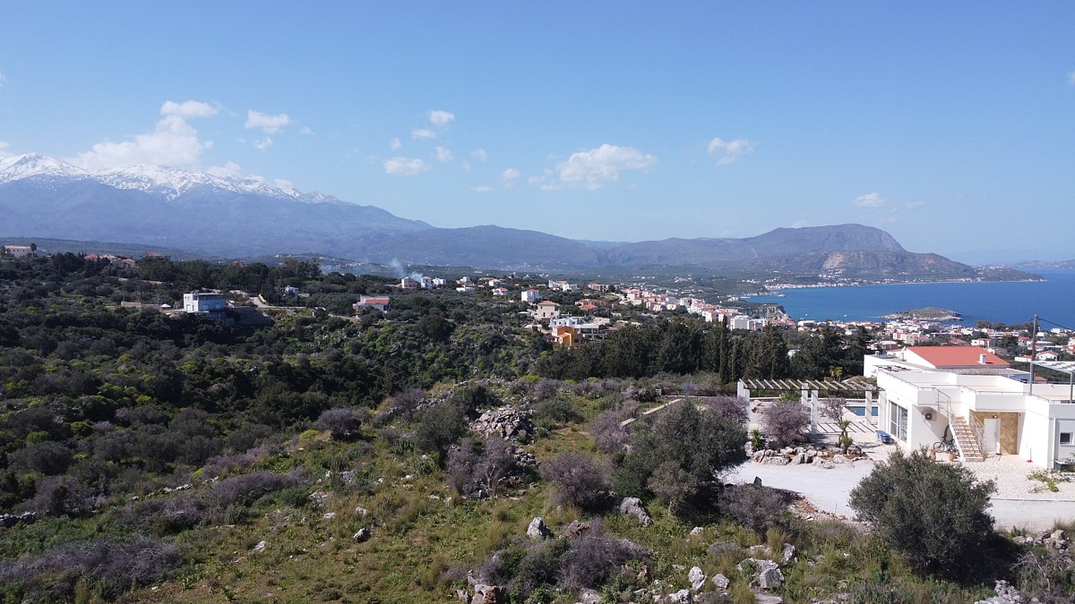 House in Kokkino Chorio - view 1