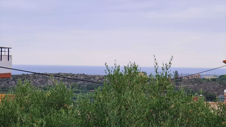 House in Kounoupidiana - view 1
