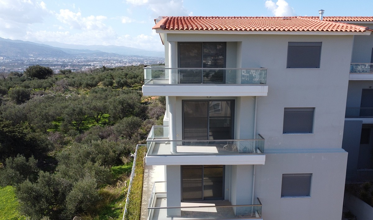 House in Souda - view 1