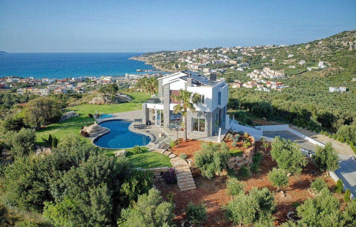 House in Almirida - view 1