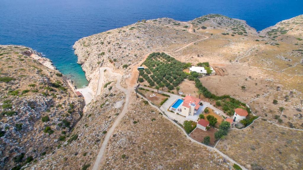 House in Kokkino Chorio - view 1