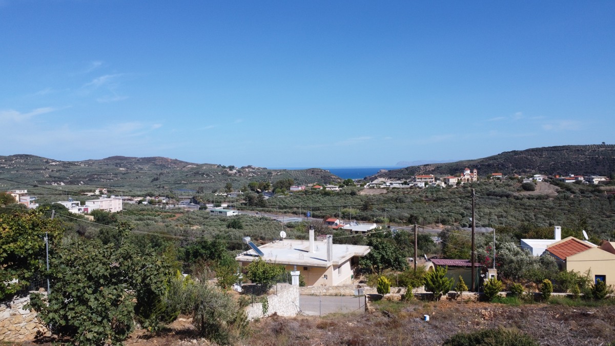 House in Platanias - view 1