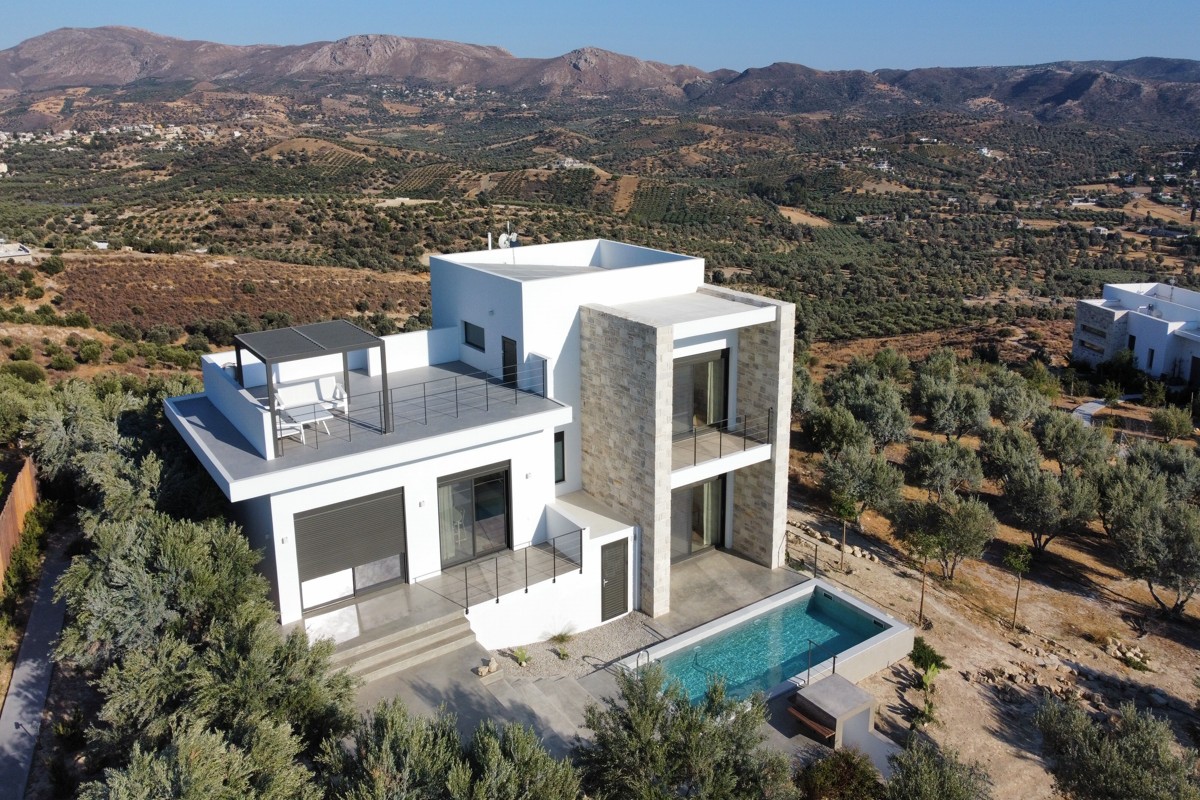 House in Kamilari - view 1