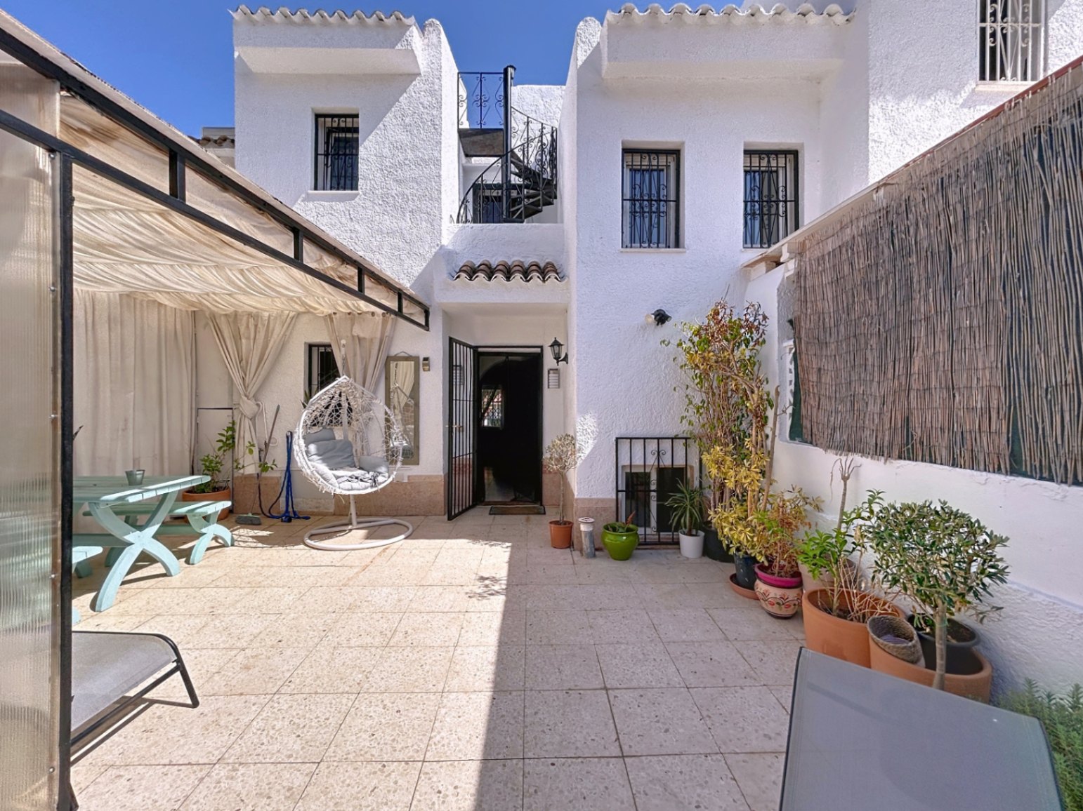 House in La Nucia - view 1