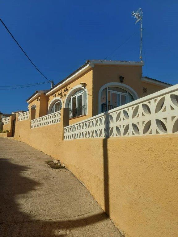 House in Callosa d'En Sarria - view 1