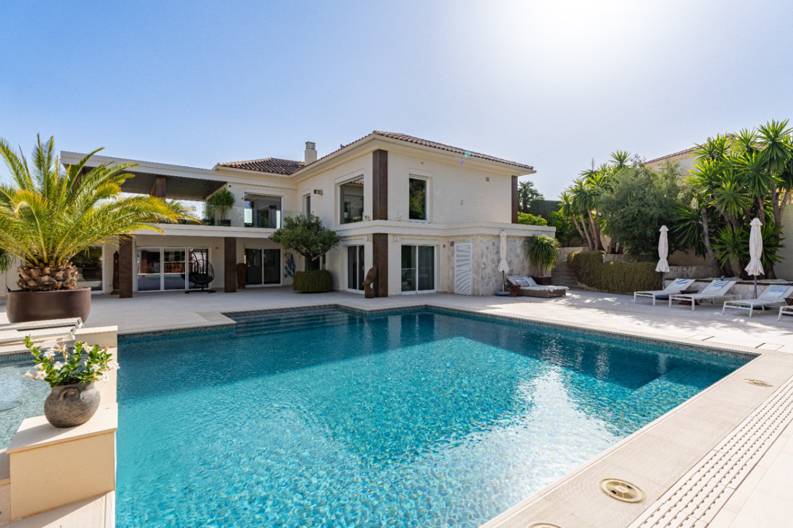 Villa in La Nucia - view 1