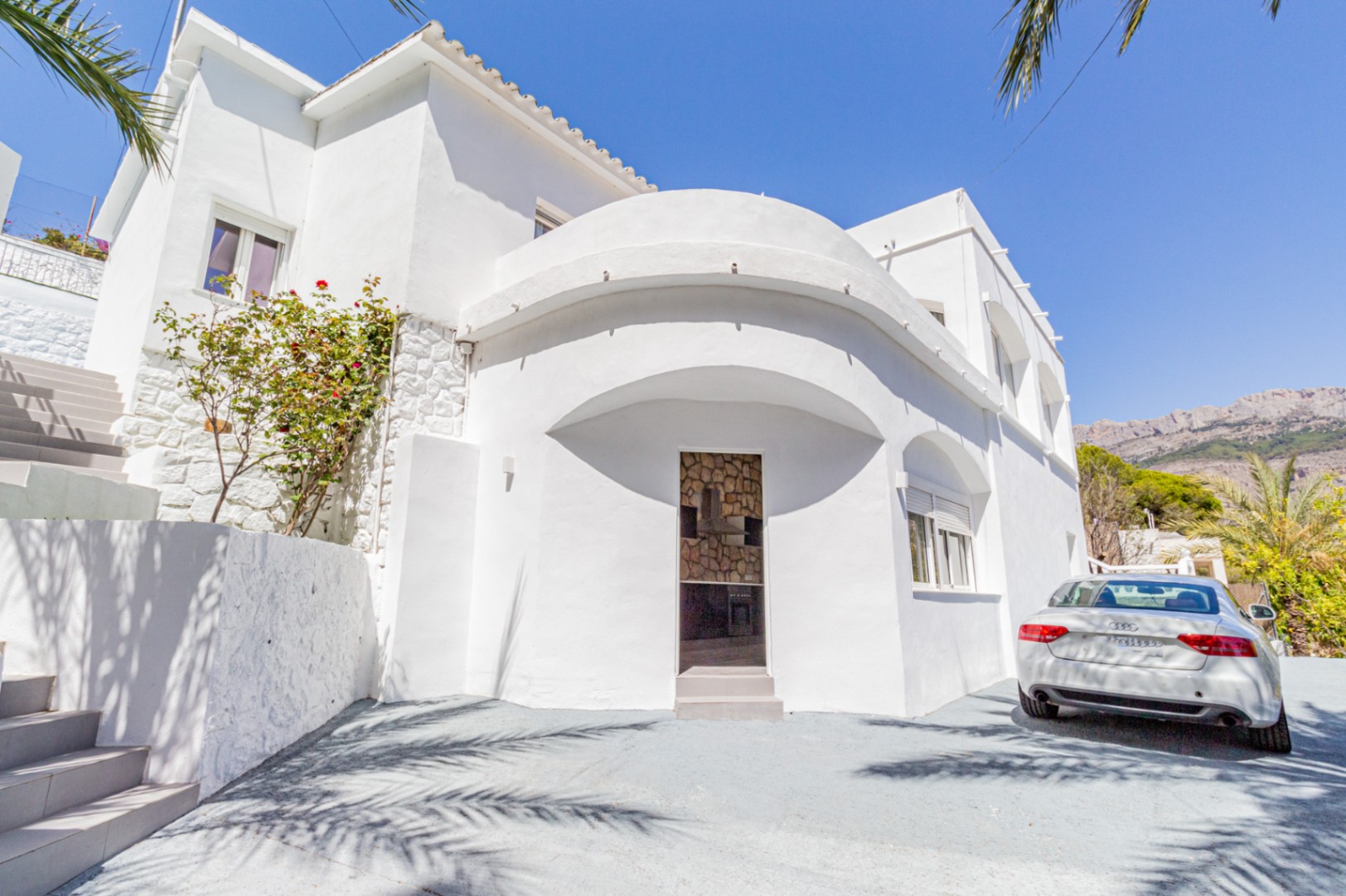 Villa in Altea - view 1