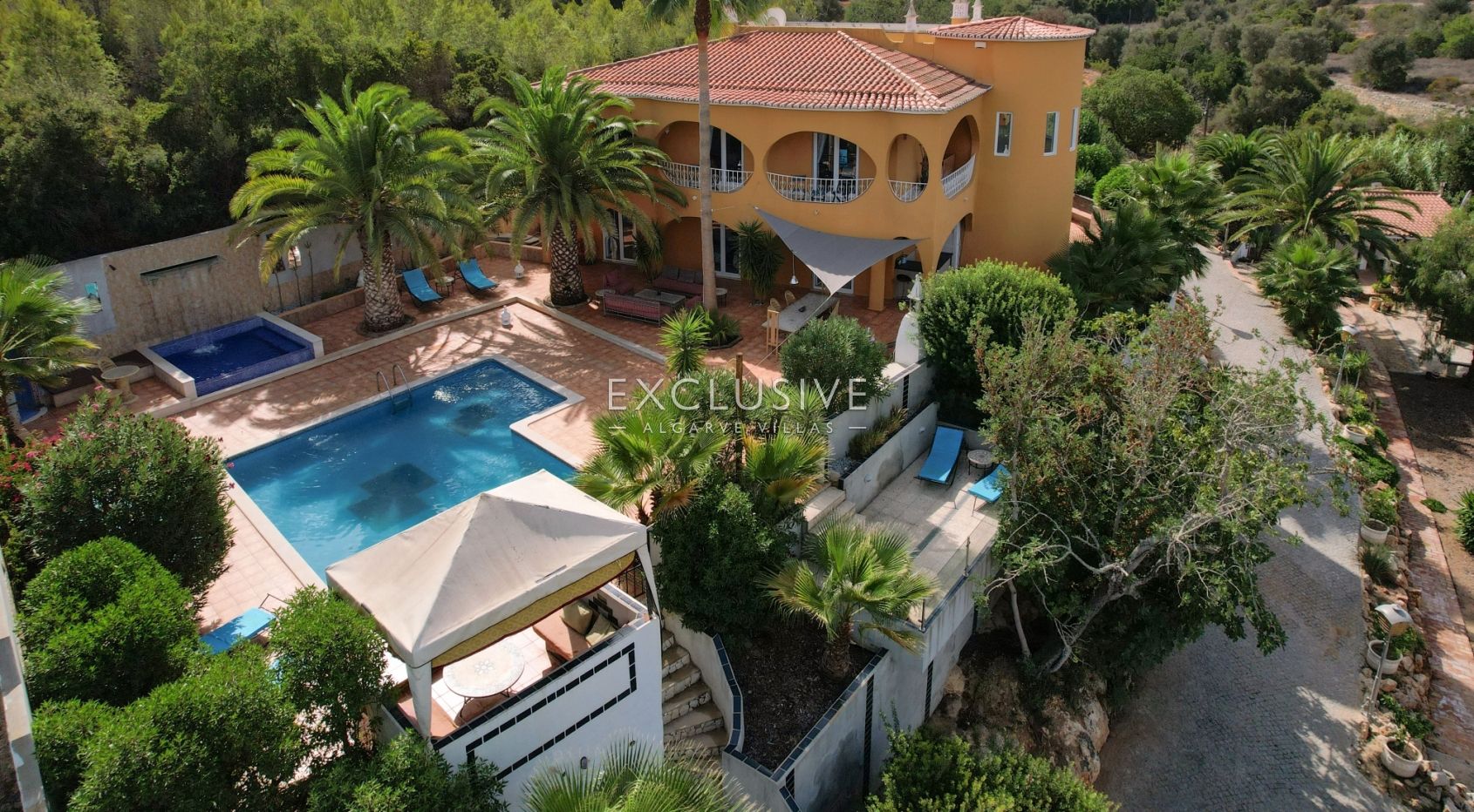 Villa in Lagoa - view 1