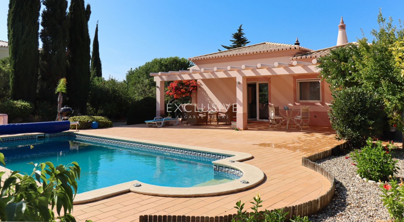Villa in Carvoeiro - view 1