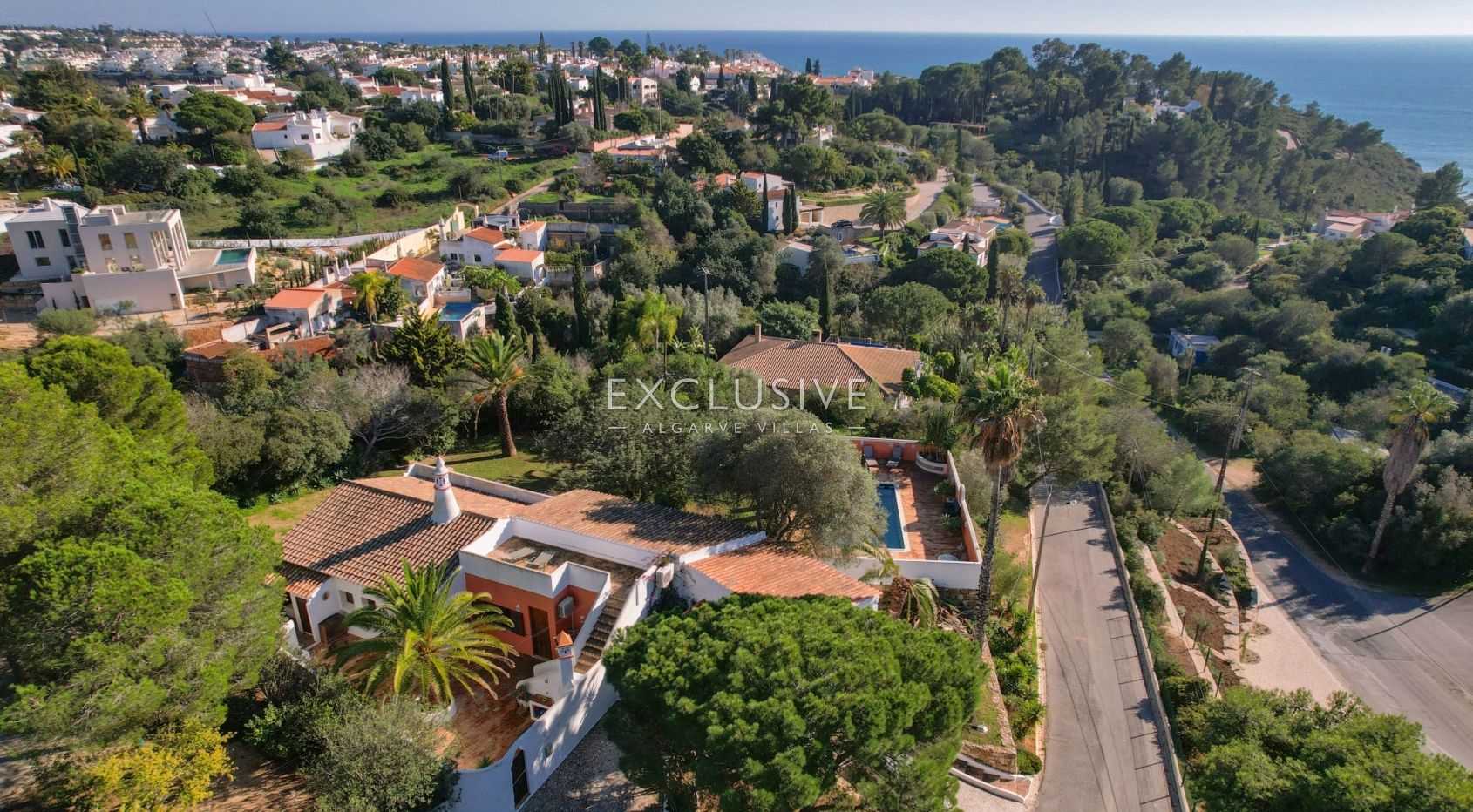 Villa in Carvoeiro - view 1