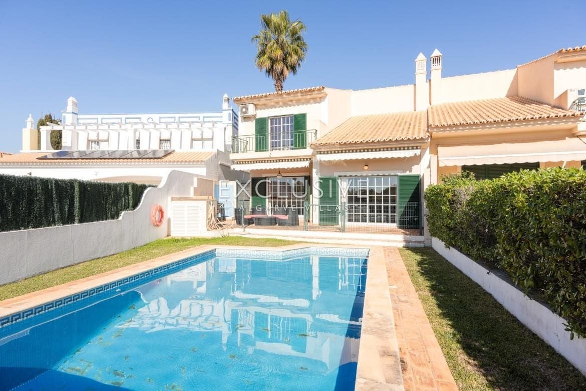 Villa in Loule - view 1