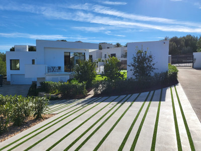 Villa in Urbanizacion los Balcones - view 1