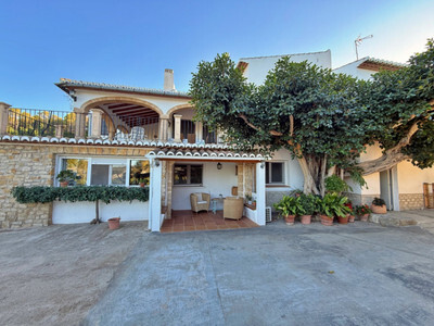 Villa in Javea - view 1